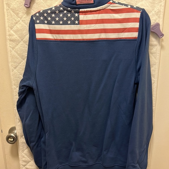 New with tags Vineyard vines American flag quarter zip coat - Picture 2 of 2